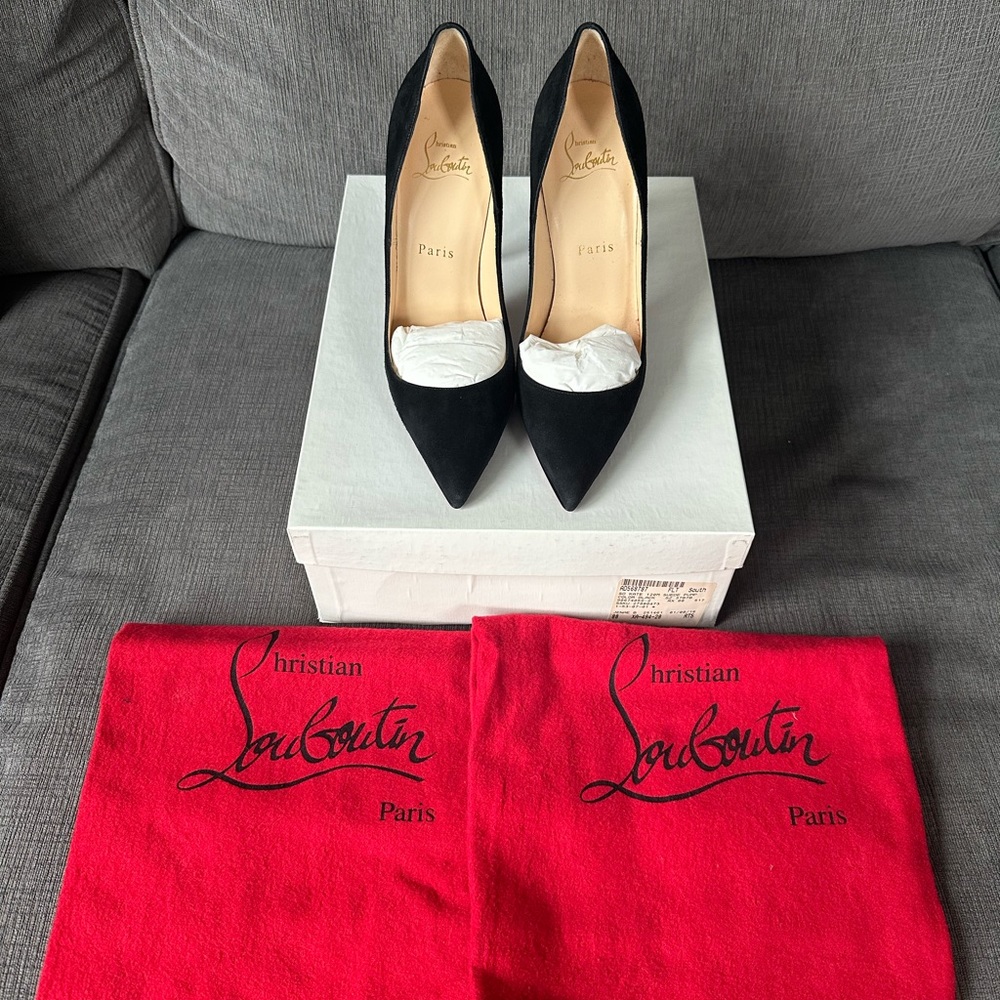 Women’s size 7 black Christian Louboutin